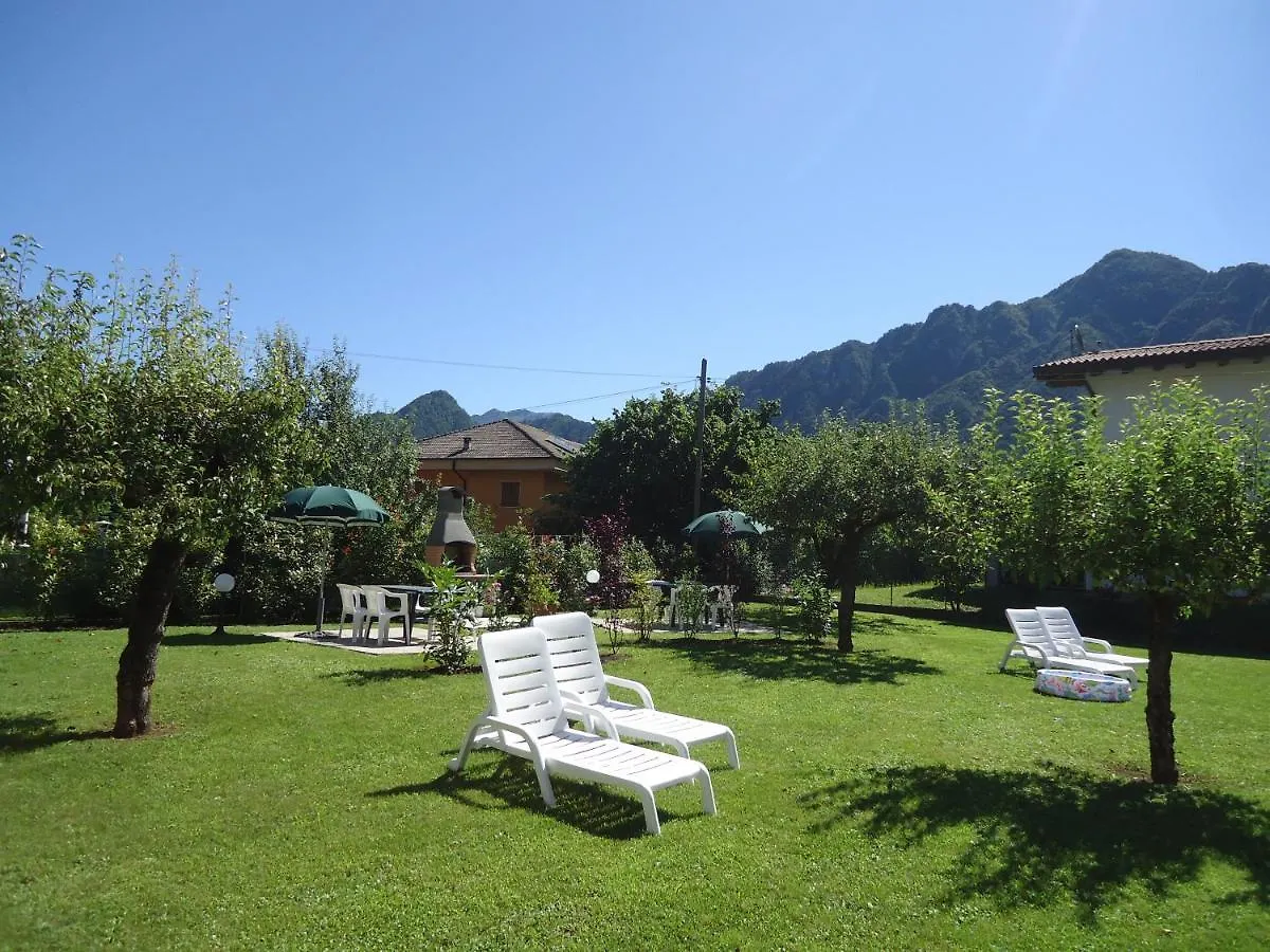 Casa Vittoria V1 Apartment Crone Italy